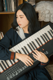 妻子的谎言